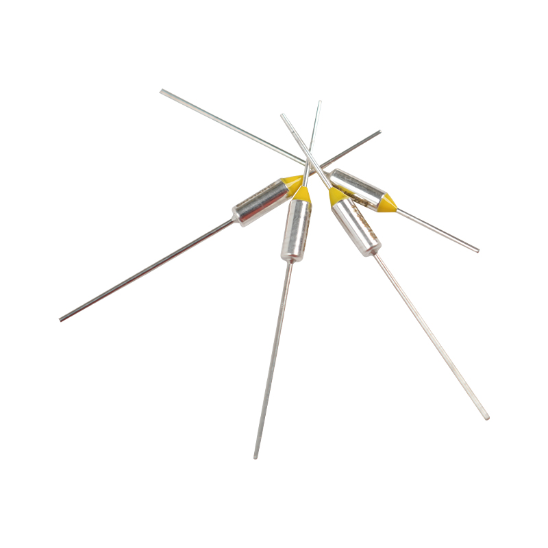 Fius Thermal Fius sekali pakai satu kali tidak dapat dipulihkan fius haba di dalam peralatan rumah kecil Fius Thermal Fius sekali pakai satu kali tidak dapat dipulihkan fius haba di dalam peralatan rumah kecil